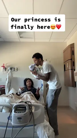 Labor and delivery video out now☺️ link in bio👆🏽 YouTube(D&Z family) #fyp #dzfamily_ #pregnant 