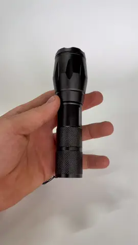 Đèn PIN VSIN shop FAMET9 sử dụng chip xhp50 #đenpinsieusang #vsinshop #đenpin 