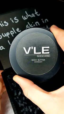 🌻Body Butter For Dry Skin (face and body) | Rosemary🌻 I recently received a body butter from @vleskincare🌻. I like this butter, it feels so hydrating, glides smoothly on my skin  This rich, creamy formula melts like butter on the skin and is easily absorbed for a non-greasy, supple, and radiant feeling. 🌻About The Product:🌻 Do you struggle with dry skin due to cold winters, skin disorder(s) or drying agents used in most cosmetic products? With only 4 premium ingredients, our all natural body butter is a non-sticky, fast-absorbing, and potent formulation designed to penetrate, repair, and moisturize the deep layers of your skin. Our core ingredients form a perfect blend to lock-in mositure giving you nourished, weather-proof, and glowing skin. Restore your skin's youthfulness...naturally. 🛒 Link To Shop: https://vleskincare.com/ #vleskincare #bodybutter #skincare #SkincareCommunity #beauty #dryskin #beautycommunity #skincarelover #skincareaddict #flatlay #reels #reelsinstagram @vleskincare @socialcathq 