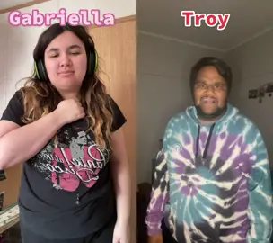 #duet with @tyreecefernando18 🏀❤️❤️ #roadto14kfollowers💞 #autismtiktokcircle #highschoolmusical3senioryear #troybolton #gabriellamontez #zacefron #vanessahudgens 