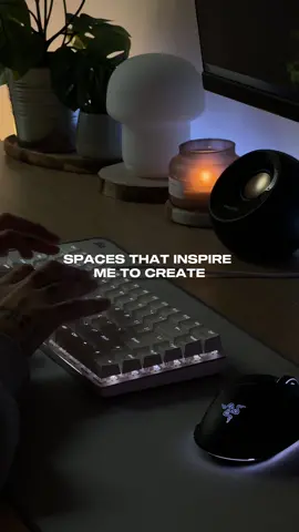Spaces that inspire me 🎧 #inspodesign #branding #brandidentity #design #ilustrator 