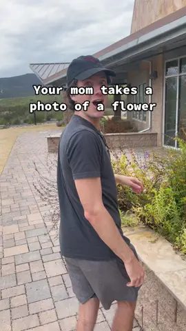 #mom #comedy #impressions #reba #flower #yourmom #fyp 