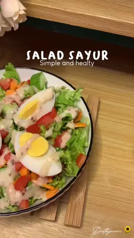 Bikin salad sayur sehat dan ngenyangin, yuk cobain bikin simpel no ribet #healthyfoodrecipes #healthyrecipes #healthyfoodrecipe #healthyfoodsrecipe #healthydiet #dietfoodrecipes #healthyfood #healthyeating #lunchmealideas #mealprepideas #salad #saladrecipe #saladsayur #mealprep #saladdressing 