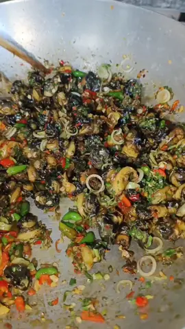 ốc bưu xào xả ớt món ăn đồng quê tuy đơn giản mà ngon #xuhuongtiktok #fyp #AnCungTikTok #thanhsaudau #diepthanh605 #amthucmientay 