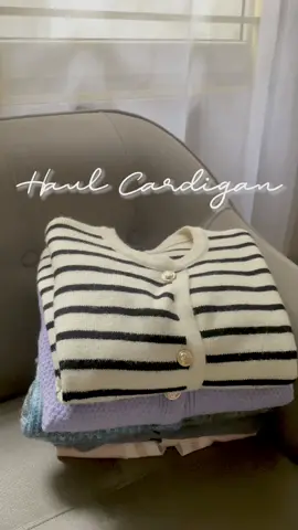 Toàn là những mẫu cardigan dễ mặc dễ mix đồ #emsocday 