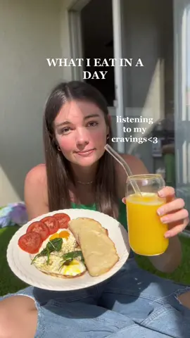 lots of yummies this day! #whatieatinaday #intuitiveeating #foodfreedom 