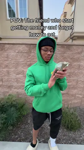 They be broke again by next week #funny #skit #traviswolfejr #money #friends 