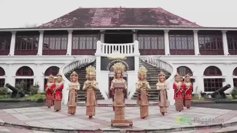 Tari Gending Sriwijaya Palembang Sumatera Selatan Indonesia