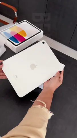 Esse iPad é tão lindo 🥺 #fy #fyp #ipad #ipad10thgen #ipad10 #unboxing #unboxingipad #ipadstudy #ipadanips #ipaddrawing #ipadwork #embalandopedido 