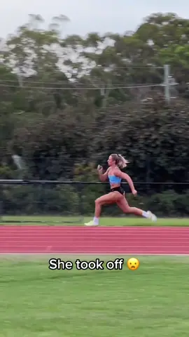 That stride tho ♨️ (via @breeemasters) #run #fast #track #strong 