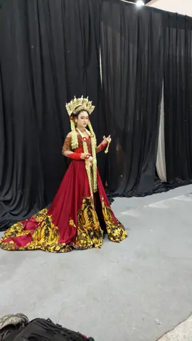 anggun banget #makeupartist #makeupmadura #adatmadurapernikahan #pengantinmaduralilin #MUA 