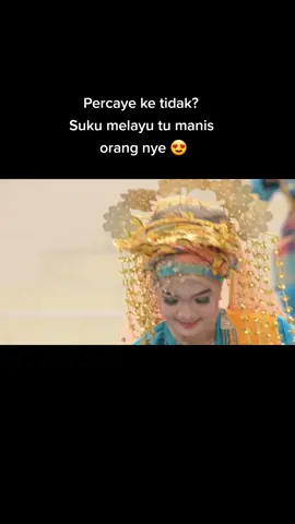 Kalau hendak pergi ke pulau bintan Kota Tanjungpinang harus di tuju Kalau hendak cari pasangan idaman Carilah bujang dan dara melayu. #melayu #riau #kepualauanriau #jambi #deli #kalbar #palembang #bangkabelitung  #bengkulu #fyp 