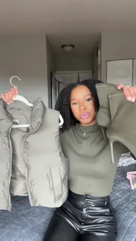 GRWM part 2 - the outfit. #grwm #outfits #fashiontiktok #naturalhair #beautyblogger #naturalhairtiktok #perfumetiktok #getreadywithme #Vlog 