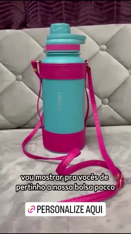 Se manter hidratada nunca foi tão fácil, agora não tem mais desculpa, sua garrafa vai estar sempre com você. 😍 @rebecacleo #garrafapacco #garrafatermica #moda #tendencias2023 