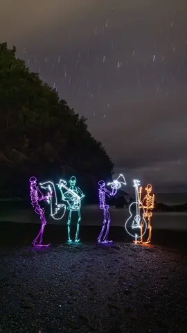 Practice makes perfect 💫 #lightpainting #color #art #photography #neon 