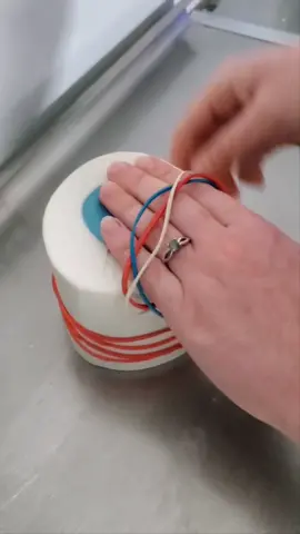 #smallbusinesssupport #torsocandle #shopsmall #womanownedbusiness #candlemaking #catcandle #educational #workwithme #nowaste #art #stepbystep #soap #fun #demolding 