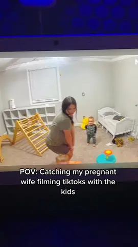 Look at Callum dancing with his momma 😂#couplecomedy #marriage #prank #cute #pregnant #wifey #couplegoals #husband #comedy #kids #parents #momdance #dad 