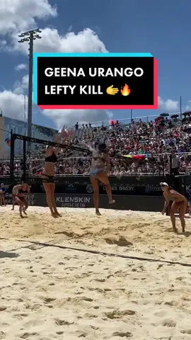 Can you name any other AVP lefties? 🫱🏐 #AVP #volleyball #volleyballworld #beachvolleyball #beach #atlanta #volleyballplayer #volleyballgirls #athlete #sand #fyp 