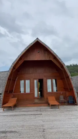 LOMBOK VIP  Dengan fasilitas 2 kamar mandi dalam  Living room. #andreasresort #pahawang #woderfullindonesia #pahawangislandlampung #pahawangisland🌊🌊🌴 #villadiatasair #pahawangtrip #infoberlibur #fypシ #pahawanglampung #pageforyou 