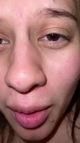 🧍🏼‍♀️ es que soy piscis y un hola = a un cásate conmigo #contenido 