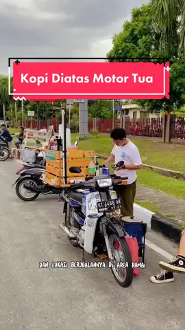 Kopi diatas Motor Tua, konsep nya lucu ya, dan kami apresiasi anak muda masih sekolah mau usaha, jualan, dan bikin lapangan pekerjaan nya sendiri, semoga bisa dapat tempat lebih baik dan makin rame aamiin #balikpapan #wisatabalikpapan #kulinerbalikpapan 