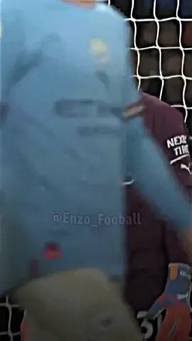 pilihan yang sangat tepat#cristianoronaldo #cr7 #fypdongggggggg #fyppppppppppppppppppppppp #fypage 