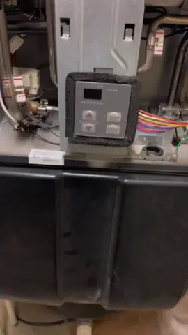 Resetting a Rinnai RU, RUR or CU unit after a trouble code.#Rinnai #Rinnaitroublecode #Rinnaicode15 #tanklesswaterheater #tankless 