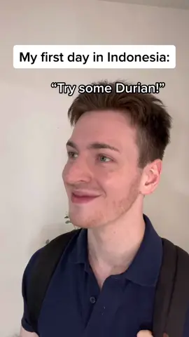 Durian isn’t so bad afterall…#buleindonesia #masbule #makanan #indofood #durian #indocomedy 