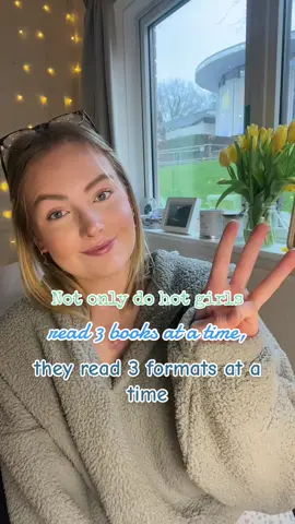 Booktok had a hold on me… can you tell. #allreadingisvalid #thelightwecarry #unravelme #acomaf 