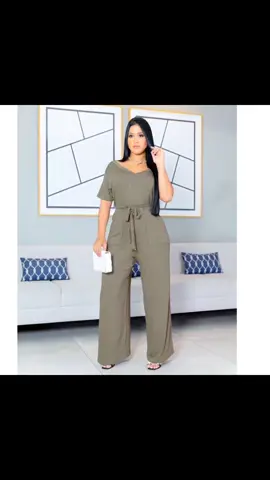 🔥💃👖 Quer arrasar no estilo e na elegância? Então confira o nosso Macacão Pantacourt Longo Feminino! Com cinto regulável e calça flare com bolsos, você terá o look perfeito para qualquer ocasião. Feito com tecido de alta qualidade, esse macacão é super confortável e se ajusta perfeitamente ao seu corpo. Além disso, ele é versátil e pode ser usado em diversas situações, desde um passeio no parque até um jantar especial. Não perca mais tempo procurando por aí, garanta agora o seu Macacão Pantacourt Longo Feminino e arrase por onde passar!🛍️💕#moda #modafeminina #modao #modaentiktok #modaozushi魔道祖师 #LooksParaTrabalhar #LookDoDia #ModaBlogueira #AchadinhosDeLooks #LookCalçaPantalona #tiktok 