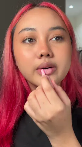 i LOVEE the big wand @Implora Cosmetics #DreamtoBloom #ApprovedByMe #ImploraLipMoistSerum #ImploraLipMoistEssence #ImploraCosmetics 