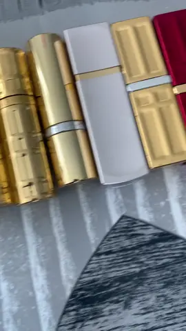 My favourite lipsticks 💋  #bestlipsticks #lipsticks #elizabetharden #makeup #gorgeous #goldlipsticks 