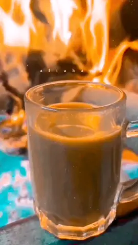 الحمدلله على نعمة العين المليانه والنفس الشبعانه والأصل الطيّب والضمير الصاحي وعزة النفس والرضا بالمكتوب ... الحمدلله دائمًا 🌿💚🍀💐..... 
