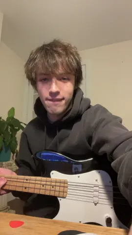isn’t this bass line cool this isn’t like a reallll tik tok i just wanted to post it 🥰 bc i luv making music 🎶 and it’s 🤩fun😉