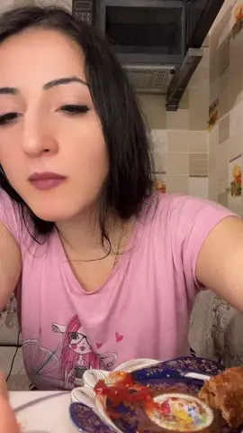 В конце так больно было,когда глотнула😤😞
