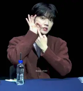 Sao mà đáng iu dữ z 🥹 #템페스트 #tempest #형섭 #hyeongseop #hyeongseop_tempest #TPST #fypシ #viral #xh #xuhuong #fansign 