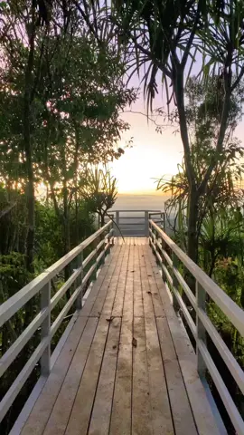 Araw-araw kang mamahalin.🥰✨🍃 #urayaspeak #urayaspeakadventurepark #talaingod #fyp #fypシ #bukid #trending #travel #viral #sunrise #sunriseoftheday #nature #naturevibes  #touristdestination 