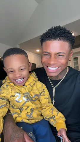 We both are a lil confused on the color 😳 #dad #son #viral #painting #ai #4u 