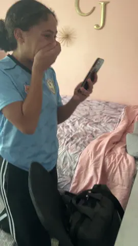 Early 13th birthday present 📱(she just got back from ⚽️tryouts)  #teenager #cellphone #notready #coparents #surprised #firstcellphone #coparenting 