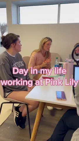 A day full of meetings, meetings and more meetings! How was you day?? #workdayinmylife #workwithme #foryou #trending #pinklily #dayinmylife #dayinmylifevlog #AXERatioChallenge #dailyvlog #Vlog #onlineboutiqueowner #femaleceo #letsbefriends work day in my life Day in the life of an online boutique owner
