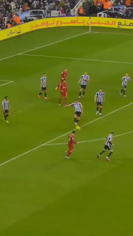 Milner tackle Saint-Maximin🥵#Milner #JamesMilner #SaintMaximin #liverpool #newcastle #PremierLeague   