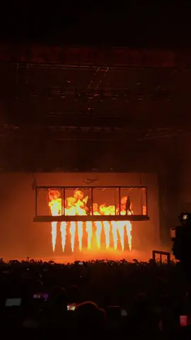 Kanye West and Kid Cudi as Kids See Ghosts at Camp Flog Gnaw 2018. @kidcudi #kidcudi #kanyewest #ye #kanyetok #kidcuditok #campfloggnaw #tylerthecreator #music #musicfestivals #musicfestival #kidsseeghosts #losangeles 