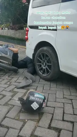 kasihan bangat dianya #batak_tiktok  #kecelakaan  #halakhitabatak  #jawabarat🥰  #pandeglang 