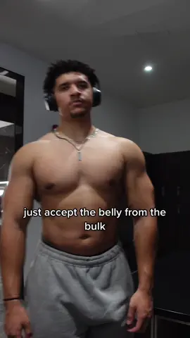 it’s gonna happen when bulking who cares 💪🏽