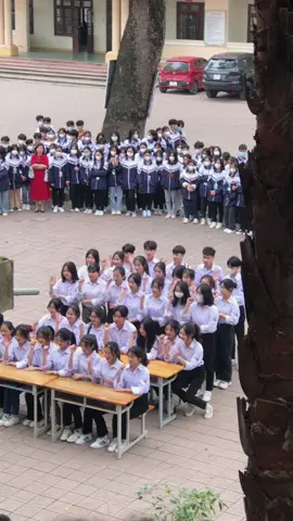 💗💗  ( Credit: lớp 12A15 Trường THPT Trưng Vương )