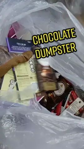 Burgers and meatballs and more oh my !!  #dumpsterdiveking #dumpsterdiving #dumpsterdiver #chocolate #cvs 