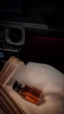 عطرونيـ من خلي😍 مساء الورد 