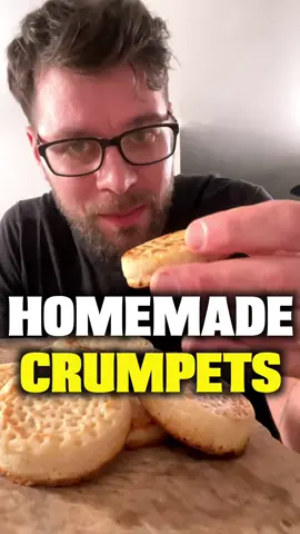 How to make homemade crumpets 🤩  #crumpets #crumpetsrecipe #crumpet #Recipe #EasyRecipes #recipesoftiktok #foodtiktok #cooking #baking #bake #food #foodies #cook #FoodLover #homecooking #recipesforyou #foryoupage #fyp #foryou 