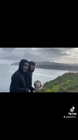 No es el hecho de cantar, es cantar y que sepáis escucharme. Nada mejor que cantar para 70, nada mejor que tus amigos vean tu sueño como suyo, gracias a todos los que estáis conmigo. PD: Esto no ha hecho más que empezar 🤝❤️ #nuevaola #parati #fypシ #musicatriste #aissa 