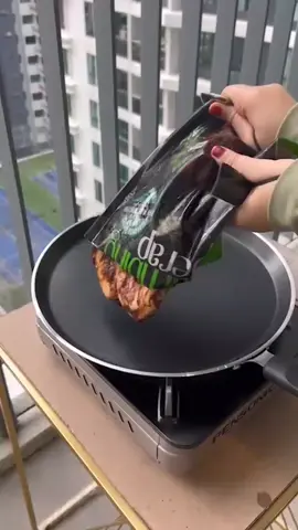 🔥 CHERAS,SG BESI, AMPANG,ALAM DAMAI,SERDANG,KAJANG,BANGI DAN SEKITARNYA 🔥 SAYA UZAIR STOKiS SAH PMWBTHO : PM01534 🥩KAMBING PERAP PAKMAT WESTERN🥩 ✅ 1 pek RM39.90 ✅ Berat 600 gram  ✅ 3-4slices bergantung pada saiz ✅ Free 🆘 BlackPepper  🍗LEMBU PERAP PAKMAT WESTERN🍗 ✅ 1 pek RM43.90 ✅ -batang pinang (sirloin) ✅ -short loin ✅ -bottom sirloin ✅ Berat 550g ( 3-4 keping daging )  ✅ Free 🆘 BlackPepper 🏍️ Kami sedia hantar ke pintu rumah anda... 💥Cas penghantaran mengikut kawasan Jom order sekarang http://wasap.